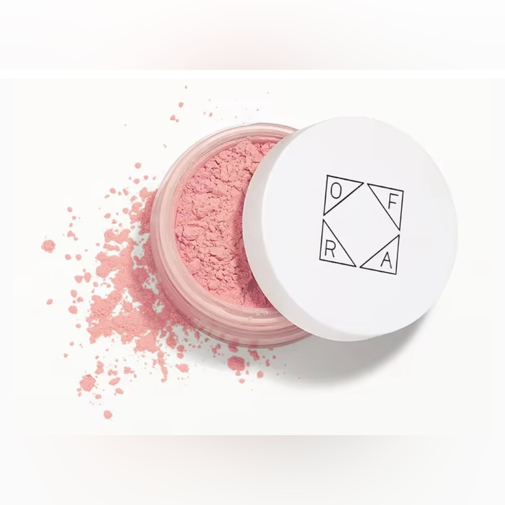 NWOT 🎉 OFRA COSMETICS Air Brush Setting Powder in Strawberry
